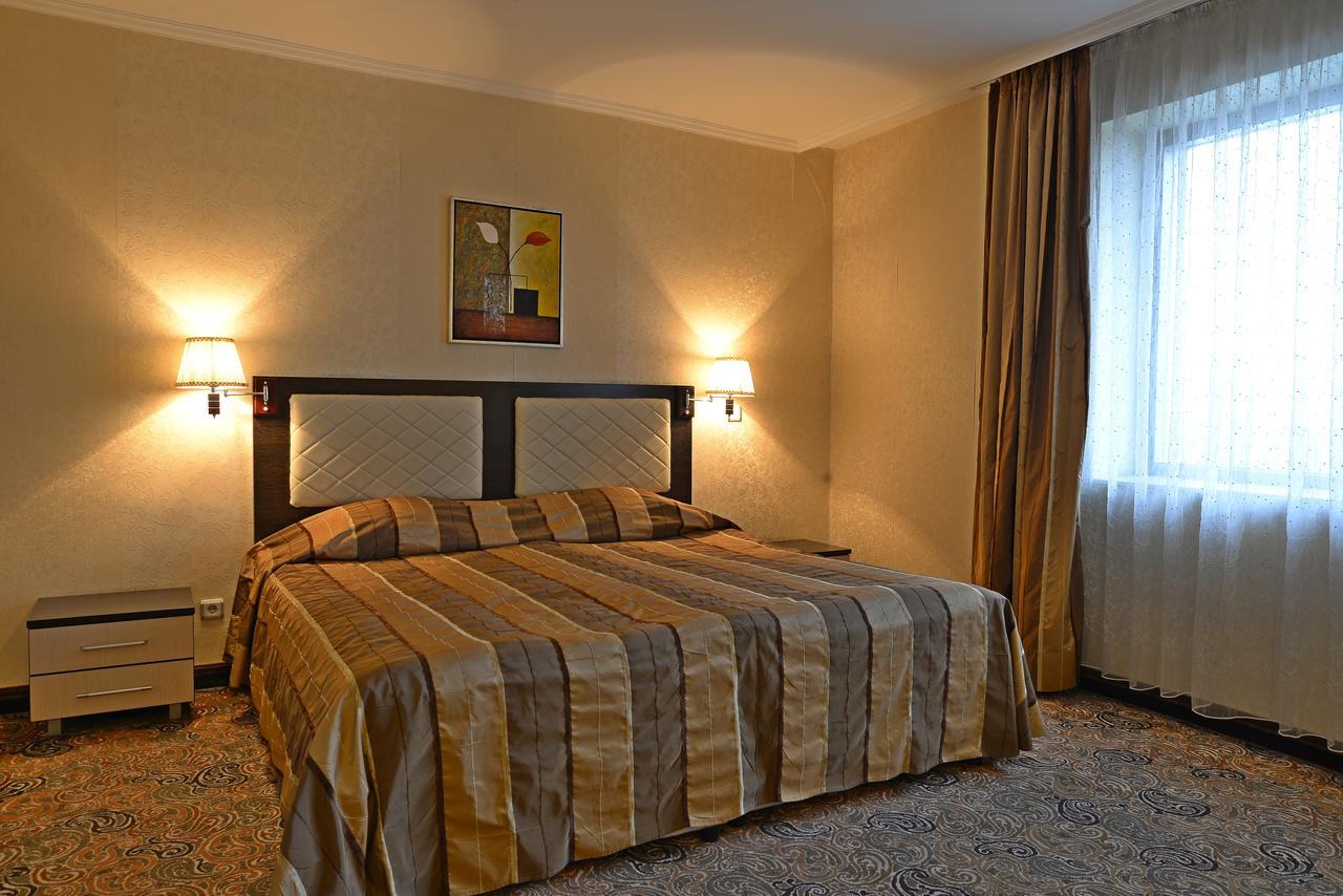 Merian Palace Hotel Stara Zagora Extérieur photo