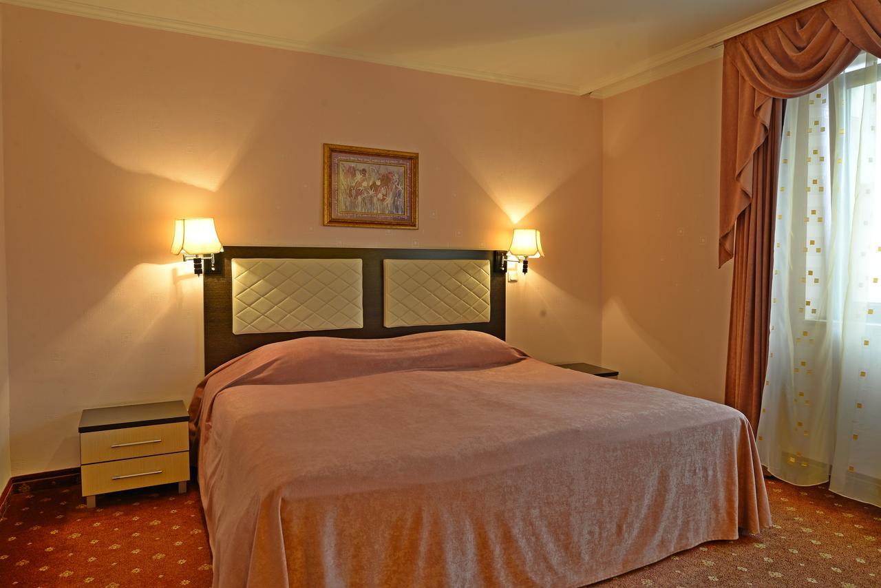 Merian Palace Hotel Stara Zagora Extérieur photo